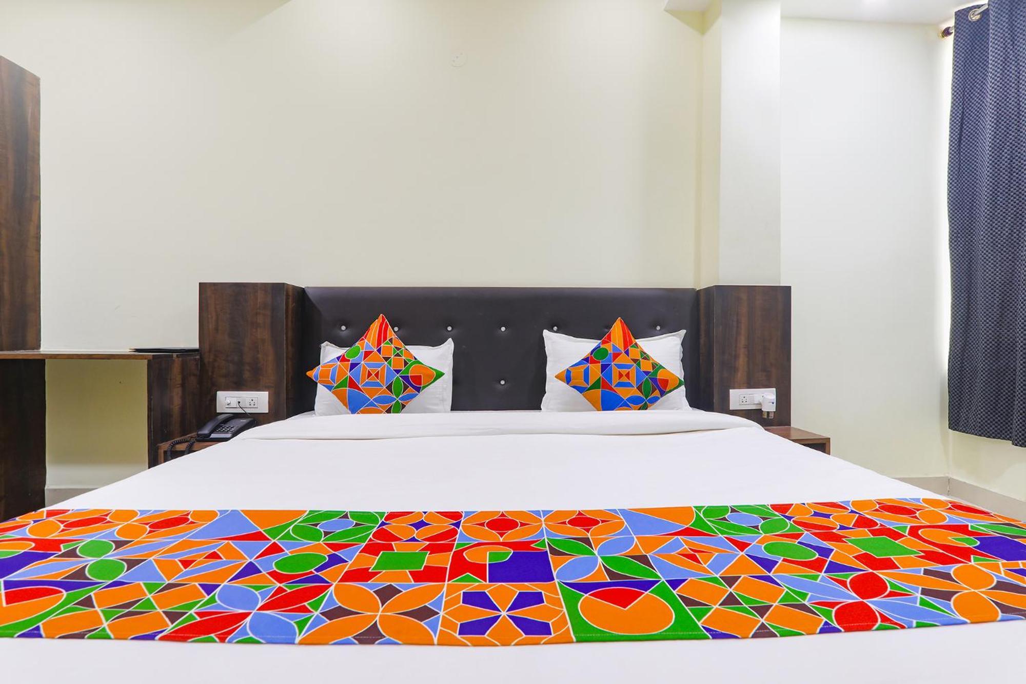 Fabhotel The Kumar Inn Danapur Exteriör bild